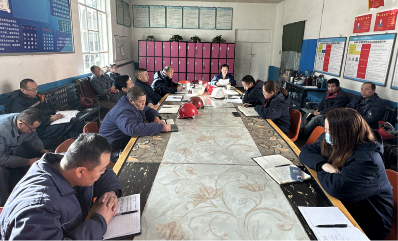 对标对表新要求 主动作为抓落实——3044am永利集团工投公司纪委召开学习贯彻中纪委、省纪委二次全会精神专题会议暨节前廉政教育警示会